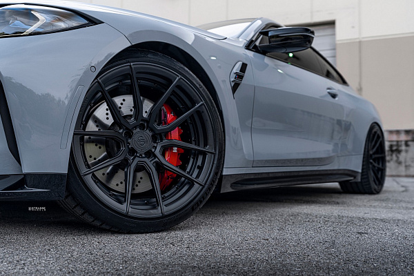 Фото дисков Strasse Wheels SV5 Deep Concave Duoblock Черный сатин на BMW 4/M4 (G22/G82)