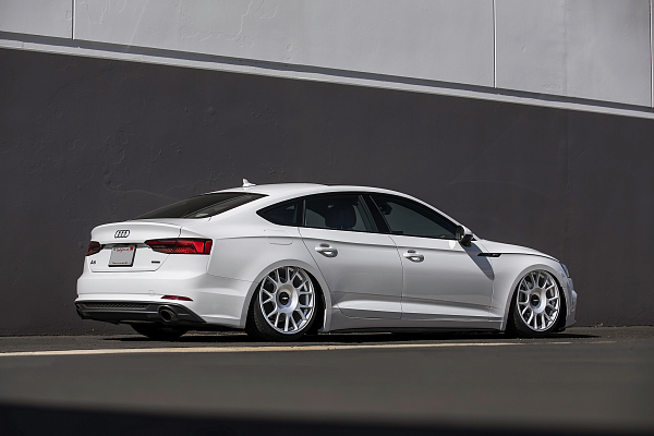 Фото дисков Rotiform TUF-R Серебро на Audi A/S/RS 5 (F5)