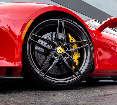 Фото дисков Anrky AN17 на Ferrari F8