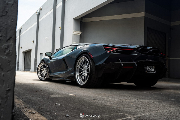 Фото дисков Anrky AN39 Полированный лак на Lamborghini Revuelto