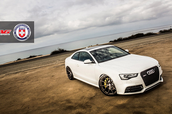 Фото дисков HRE P101 Сатиновая бронза на Audi A/S/RS 5 (8T)