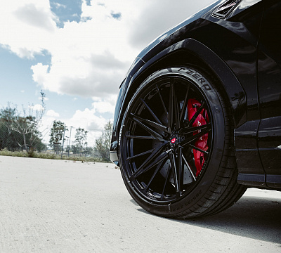 Фото дисков Vossen M-X6 на Lamborghini Urus