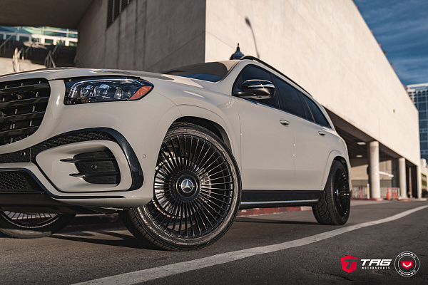 Фото дисков Vossen S17-16 Черный глянец на Mercedes-Benz GLS (X167)