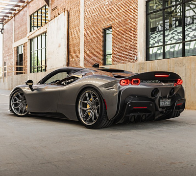 Фото дисков Brixton Forged CM5-RS на Ferrari SF90