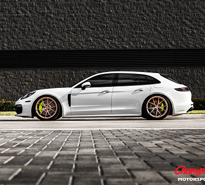 Фото дисков Vossen RS74 на Porsche Panamera II
