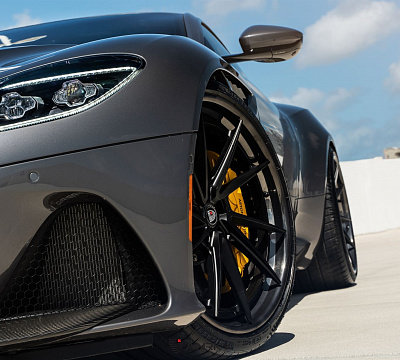 Фото дисков Anrky AN33 на Aston Martin DBS 3