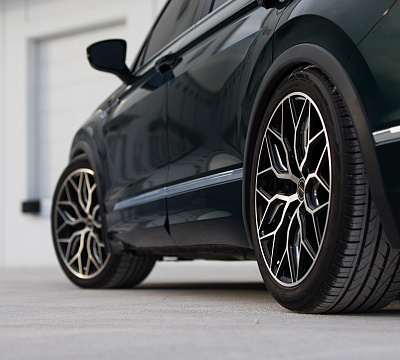 Фото дисков Vossen HF-2 на Volkswagen Tiguan II