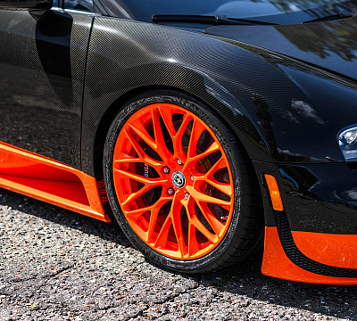 Фото дисков HRE P200 на Bugatti Veyron