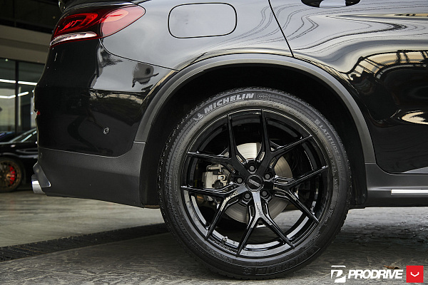 Фото дисков Vossen HF-5 Черный глянец на Mercedes-Benz GLC (X253, C253)