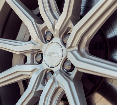 Фото дисков Vossen HF-3 на Audi Q8