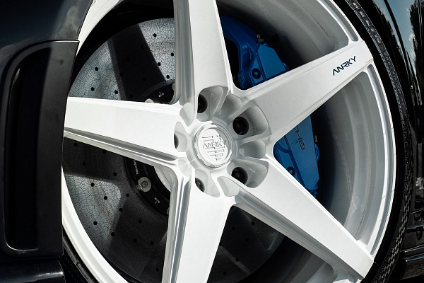 Фото дисков Anrky RS5.1 Белый глянец на Porsche 911 VIII