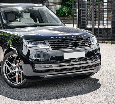 Фото дисков Kahn Type 52 RS на Range Rover V