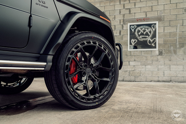Фото дисков Vossen UV-X Черный глянец на Mercedes-Benz G-Class III