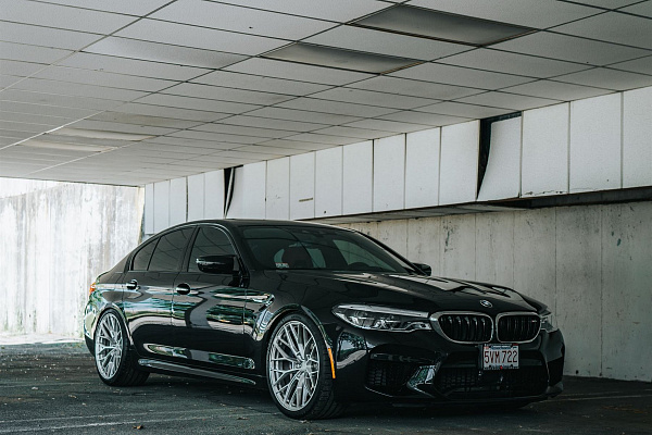 Фото дисков Anrky AN10 Глянцевый лак на BMW 5/M5 (G30/F90)