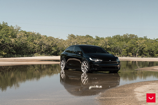 Фото дисков Vossen HF-5 Серебро на Tesla Model X