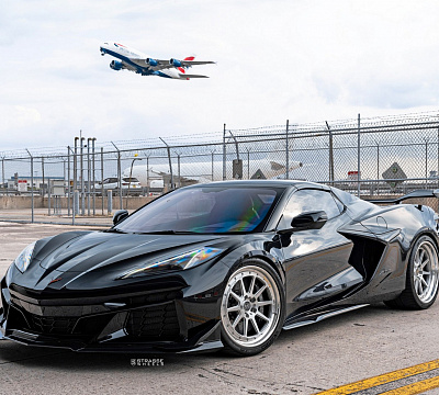 Фото дисков AL13 R10 на Chevrolet Corvette C8
