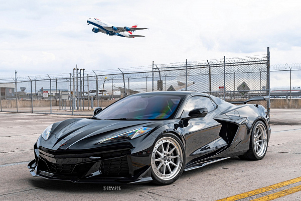 Фото дисков AL13 R10 Глянцевый лак на Chevrolet Corvette C8