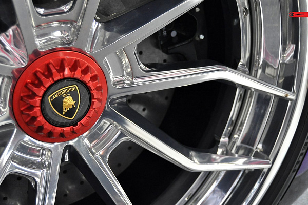 Фото дисков Anrky AN31 Полированный лак на Lamborghini Aventador