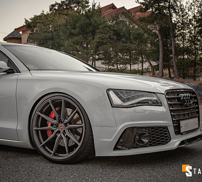 Фото дисков Vossen HF-3 на Audi A/S 8 (D4)