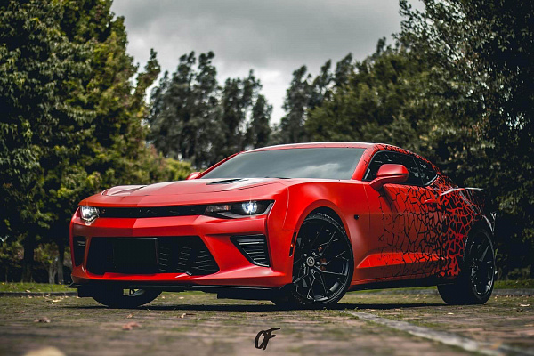 Фото дисков HRE FF10 Черный сатин на Chevrolet Camaro VI