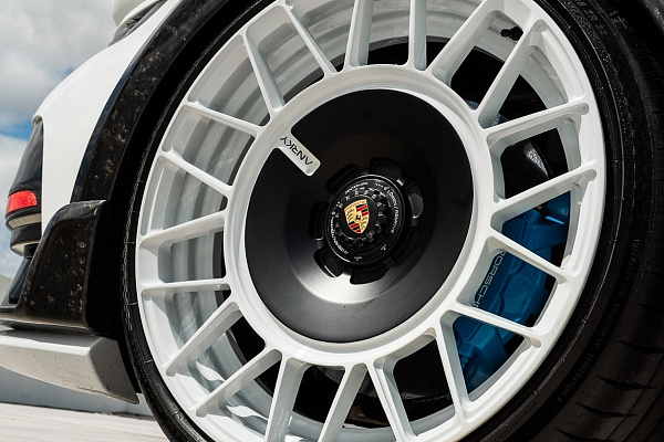Фото дисков Anrky AN20 Aerosport Белый глянец на Porsche 911 VIII