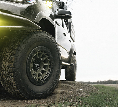 Фото дисков Black Rhino TUSK на Toyota Tacoma III