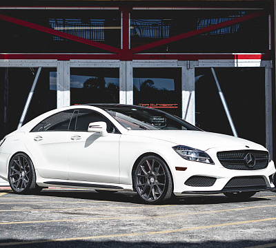 Фото дисков Vossen VFS-6 на Mercedes-Benz CLS (C218)