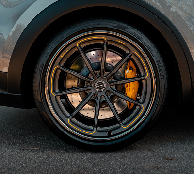 Фото дисков Brixton Forged R11-RS на Porsche Cayenne III