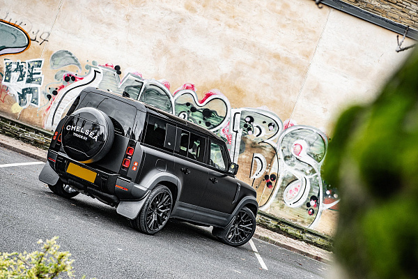 Land Rover Defender II