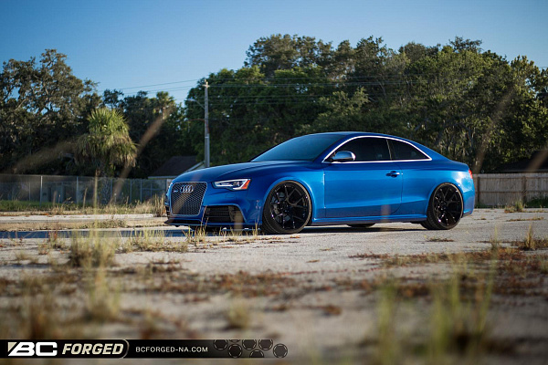 Фото дисков BC Forged RZ05 Черный глянец на Audi A/S/RS 5 (8T)