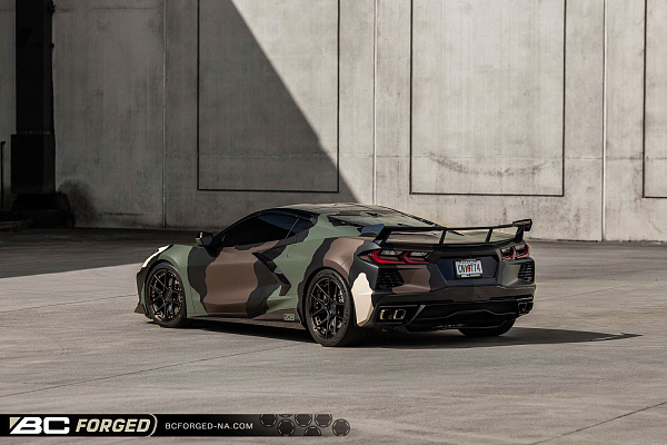 Фото дисков BC Forged HCA381 Черный матовый на Chevrolet Corvette C8