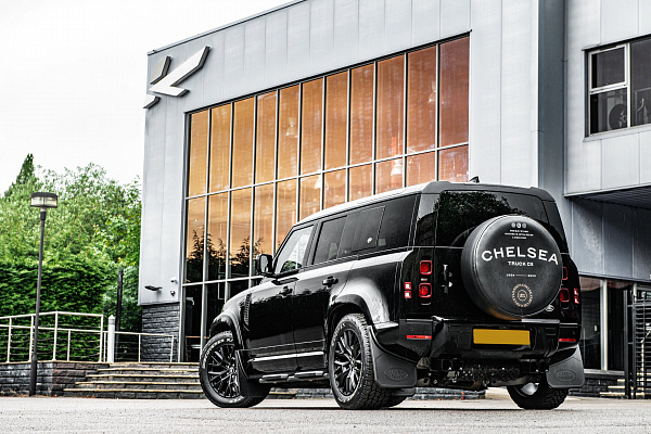Фото дисков Kahn RS 3.0 Черный сатин на Land Rover Defender II