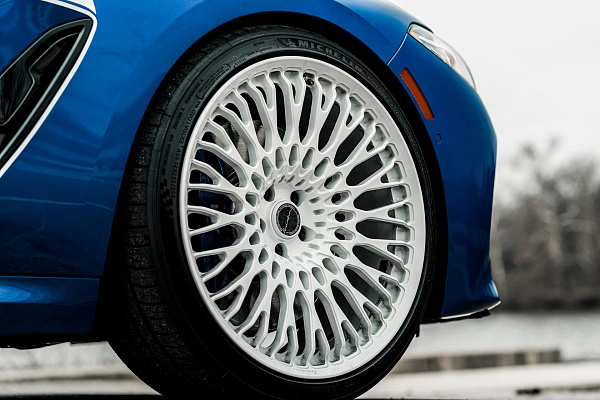 Фото дисков Brixton Forged TR20 Белый глянец на BMW 8/M8