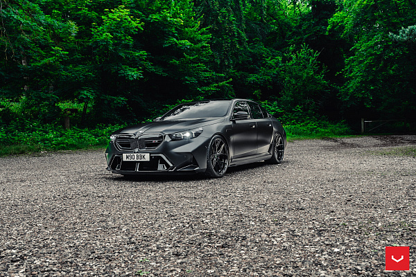 Фото дисков Vossen HF-5 Черный глянец на BMW 5/M5 (G60/G90)