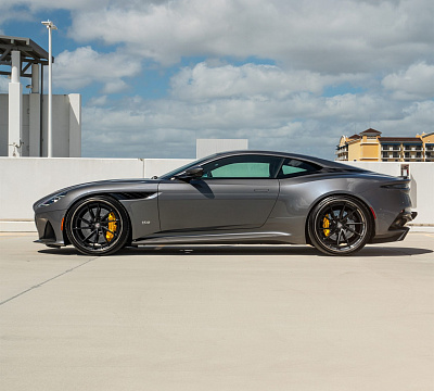 Фото дисков Anrky AN33 на Aston Martin DBS 3