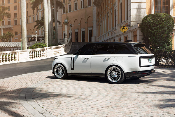 Фото дисков HRE S209H Полированный лак на Land Rover Range Rover V
