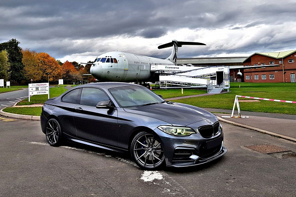 Фото дисков Bola B25 Глянцевый графит на BMW 2/M2 (F22/F87)
