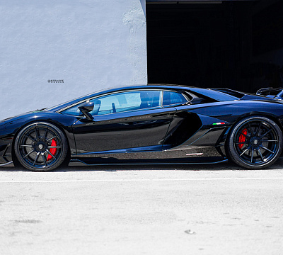 Фото дисков Strasse Wheels SV10 Deep Concave FS на Lamborghini Aventador