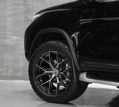 Фото дисков Vossen HF6-4 на Toyota Fortuner II
