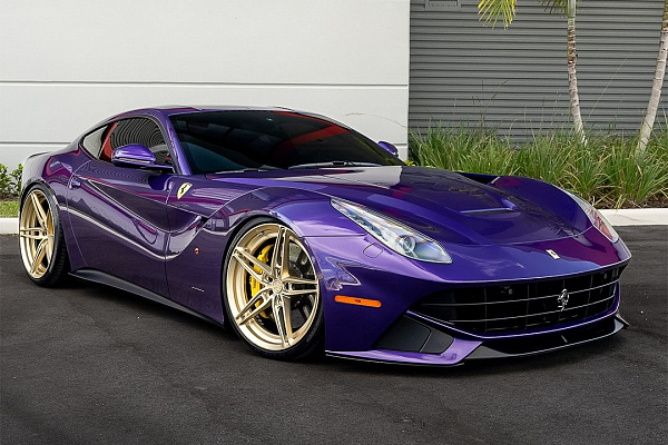 Фото дисков Anrky AN27 Глянцевое золото на Ferrari F12