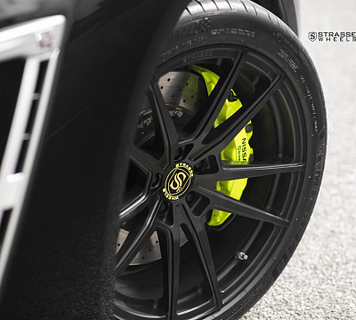 Фото дисков Strasse Wheels SV1 Deep Concave Monoblock на Nissan GT-R