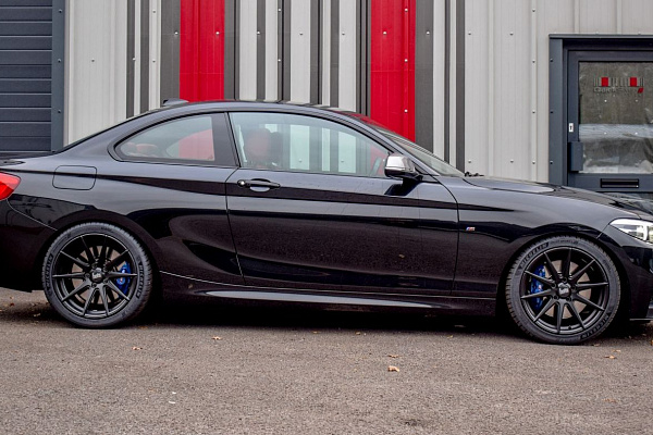 Фото дисков Bola CSR Черный матовый на BMW 2/M2 (F22/F87)