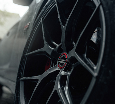 Фото дисков Vossen HF-5 на Dodge Charger VII