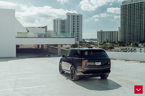 Фото дисков Vossen HF-2 Черный глянец на Land Rover Range Rover V