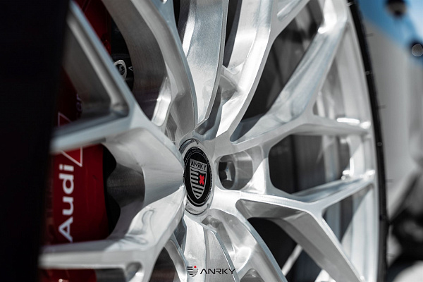 Фото дисков Anrky AN10 Глянцевый лак на Audi E-tron GT