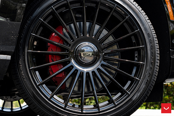 Фото дисков Vossen HF-8 Черный глянец на Cadillac Escalade V