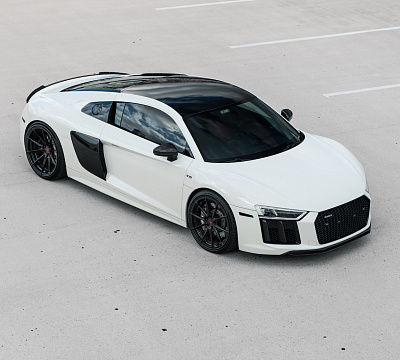 Фото дисков Strasse Wheels SV10 Deep Concave Duoblock на Audi R8 (4S)