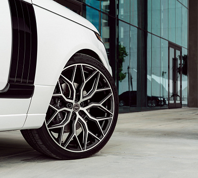 Фото дисков Vossen HF-2 на Range Rover IV