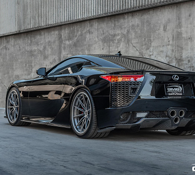 Фото дисков Brixton Forged R11-R на Lexus LFA