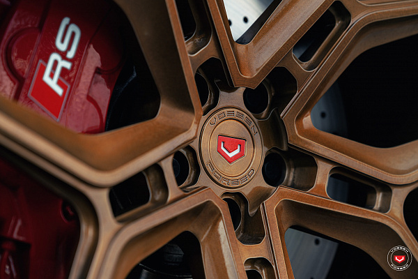 Фото дисков Vossen EVO-4 Глянцевая темная медь на Audi Q8